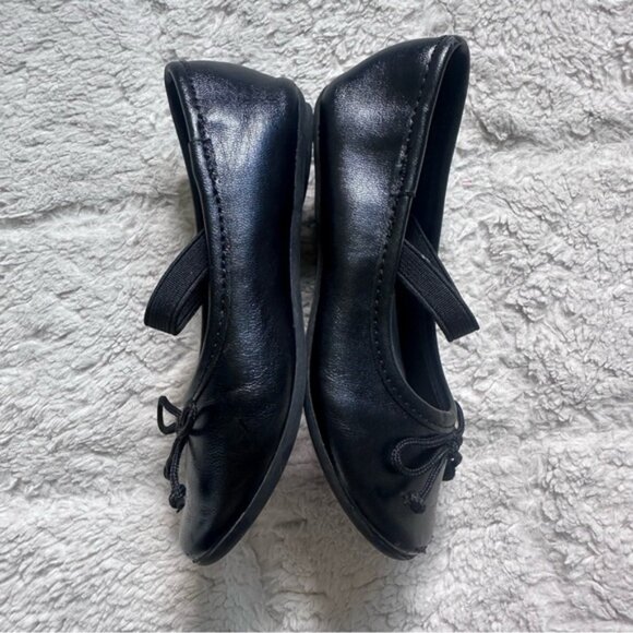 Zoe & Zac | Textured Ballerinas with Bow Accent Dress Shoes | Size 8 - Picture 5 of 8